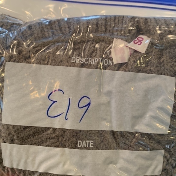 SO Kohls soft knitted thick warm v neck long sleeve sweater - Picture 10 of 10